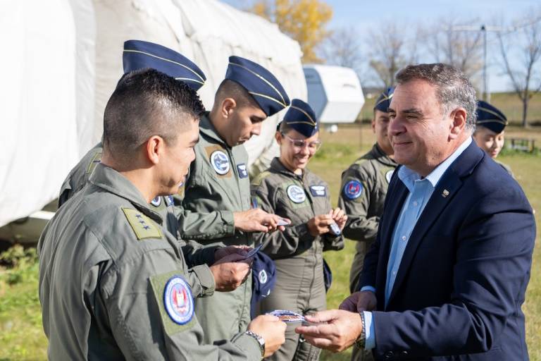 Misión cumplida: Colombian Air Force crew spends 13 days in UND Lunar/Mars habitat